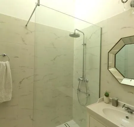 アパート Miramare On The スプリト